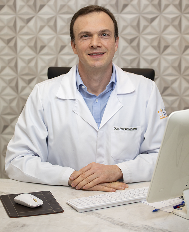 Dr. Cléber Antônio Fiorini — urologista na Uroprime